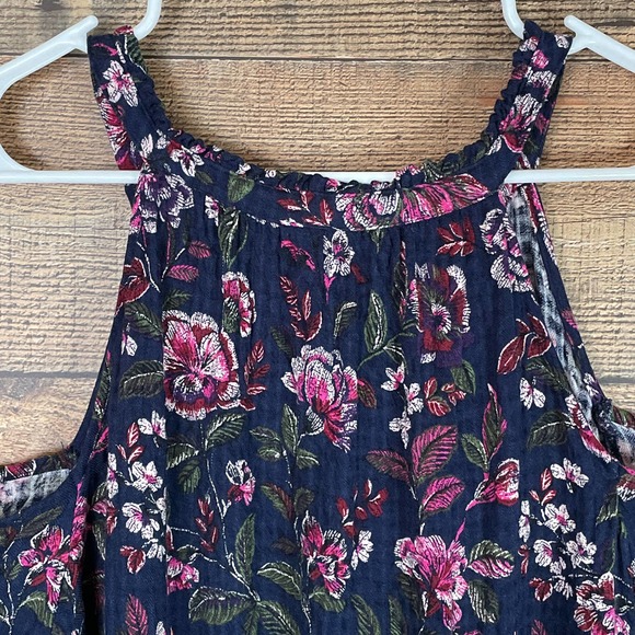 Torrid Crinkle Gauze Cold Shoulder Tie-Front Top Floral Size 2 2X - Picture 8 of 11